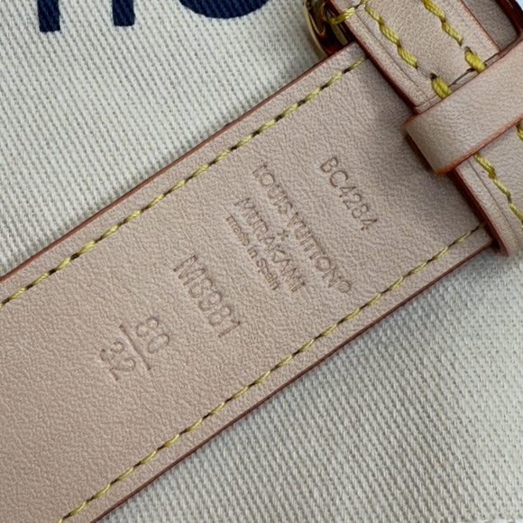 Louis Vuitton 20 Years Anniversary LV x TM D-Ring 30 mm Belt White Size 80cm - Picture 8 of 8